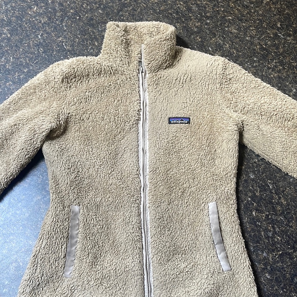 Patagonia zip up sweater